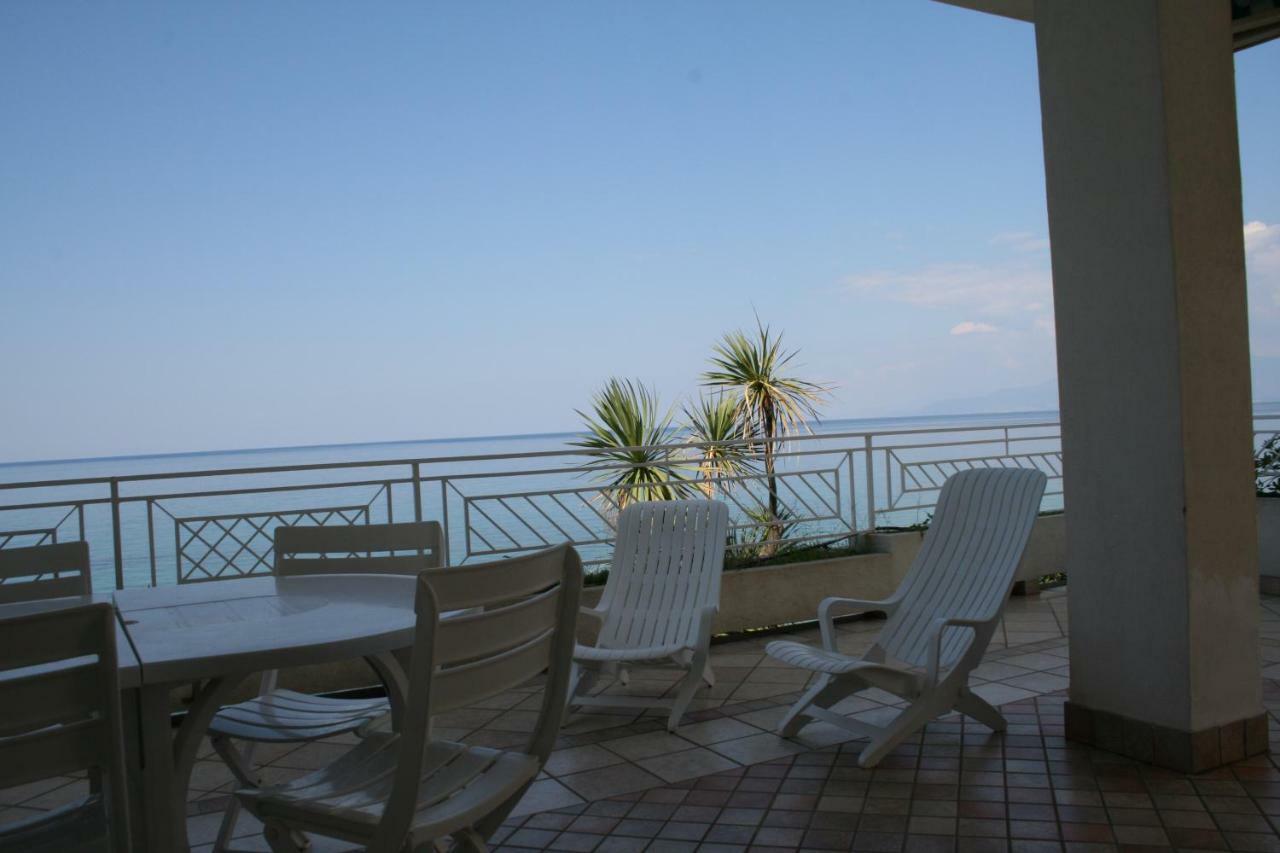 Villa Laura - Sul Mare Pizzo  Ngoại thất bức ảnh
